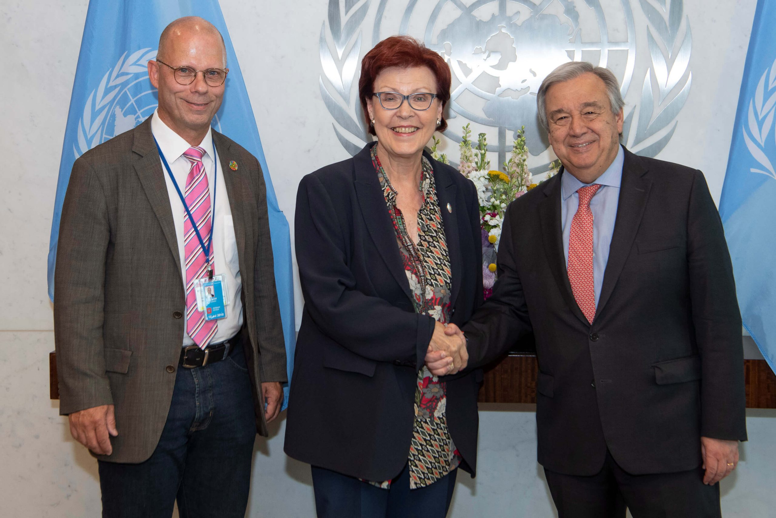 (von links nach rechts): RNE-Generalssekretär Günther Bachmann und Bundesministerin a.D. Heidemarie Wieczorek-Zeul treffen UN-Generalsekretär Antonio Guterres in New York - © Foto: UN Photo/Eskinder Debebe