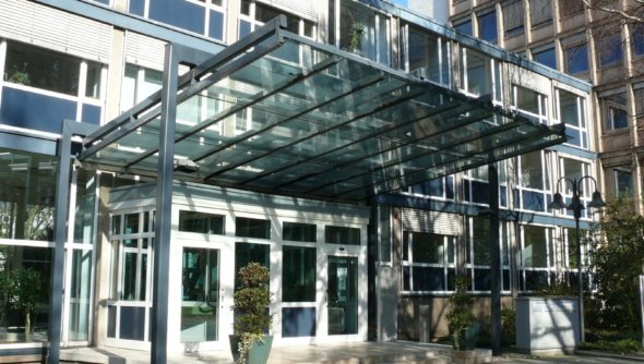 Haupteingang der Bundesanstalt für Finanzdienstleistungsaufsicht (BaFin) in Bonn. Foto: © BaFin