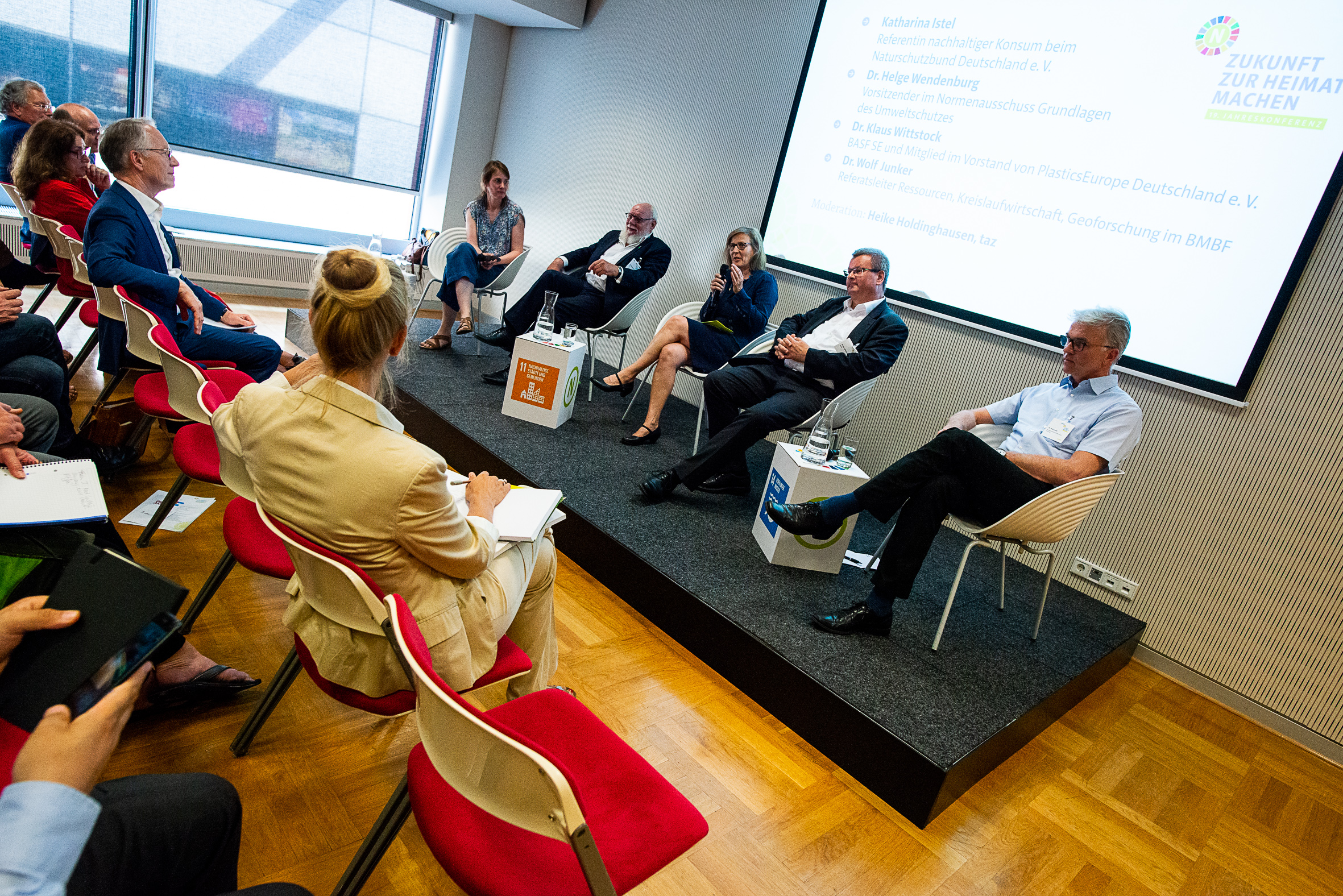 Themenforum auf der 19. RNE-Jahreskonferenz zum Thema „Die Plastikwende – nachhaltiger Umgang mit Kunststoffen?“, Foto: André Wagenzik/Andreas Domma © Rat für Nachhaltige Entwicklung (RNE)